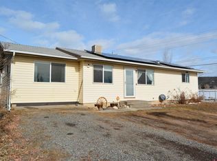 215 1/2 NE 4th St, Cedaredge, CO 81413