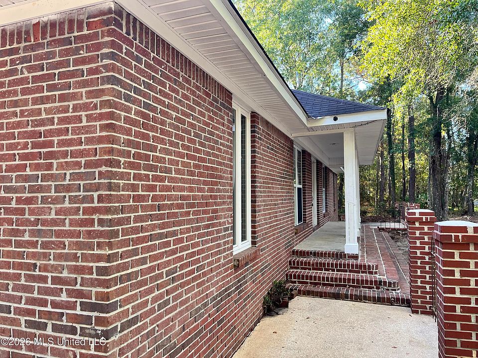 1st image of 2709 Robert Hiram Dr