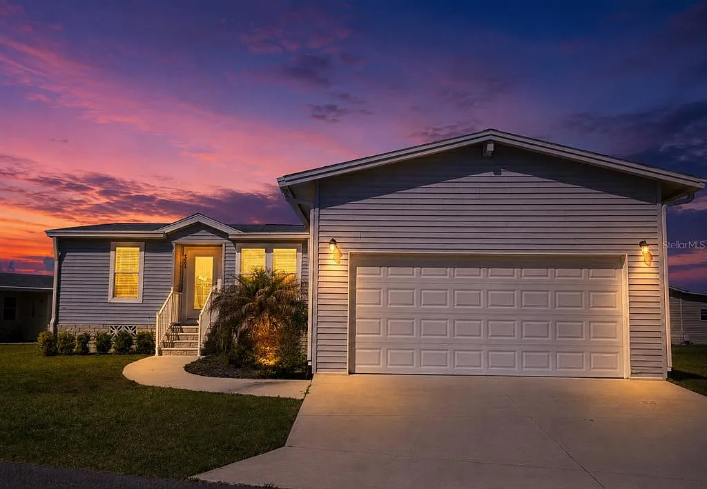 3 bed, 2.0 bath, 1440 sqft, $1,500 — Photo 1