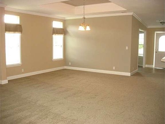 4th image of 9936 Killdeer Ln