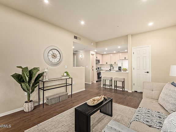 2nd image of 18416 N CAVE CREEK Road #1013