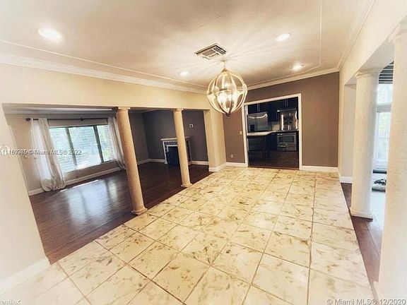 4th image of 441 Sansovino Ave