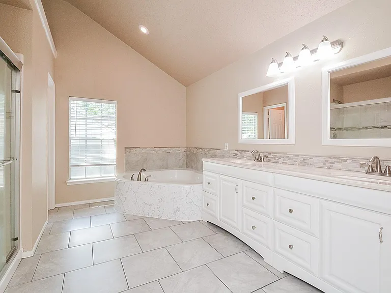 10 Ridgecross Pl — Photo 19