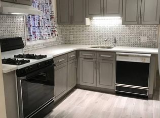 24918 Elkmont Ave #2E, Bellerose, NY 11426