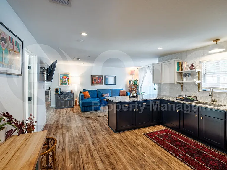 5504 Northdale Dr — Photo 7
