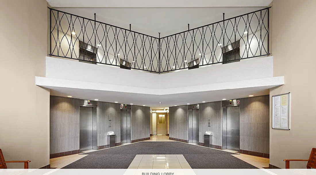 Rideau Towers — Photo 1