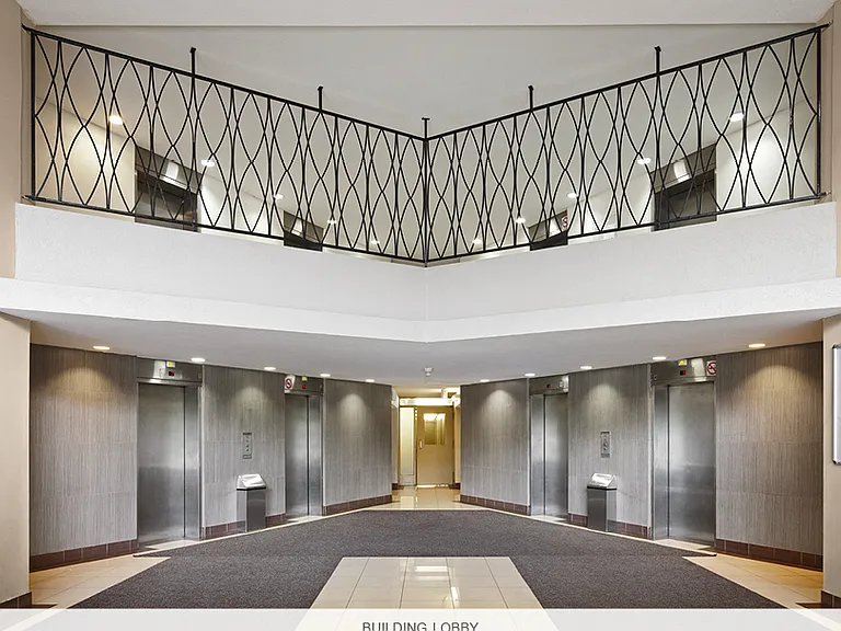43 Thorncliffe Park Dr — Photo 1