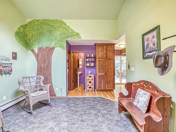 5th image of 36 Chestnut St