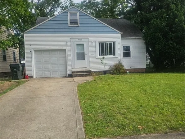 25100 Drakefield Ave, Euclid, OH 44132
