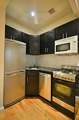 Rented by Bold New York | media 35