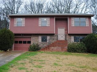 2538 Candler Woods Dr, Decatur, GA 30032