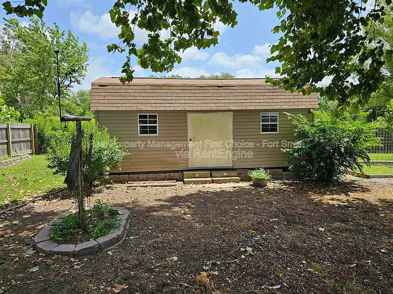 1300 Armistead Rd — Photo 33