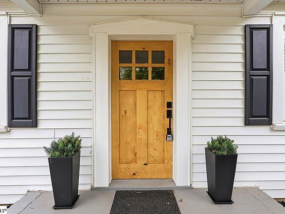 4th image of 212 Briarcliff Dr