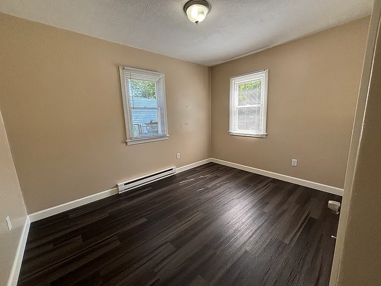 319 Dellwood Rd — Photo 5