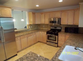 6590 E Maplegrove St, Oak Park, CA 91377