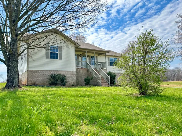 3901 High Meadow Dr, Cookeville, TN 38501