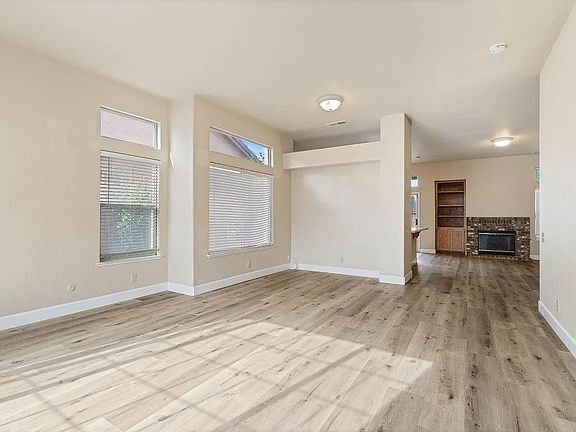 4th image of 8862 Laguna Star Dr