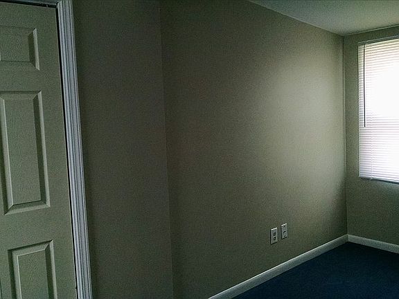 5th image of 4238 Evanston Ave