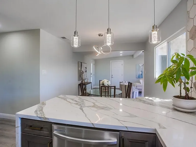 5013 Conrad Ave — Photo 25