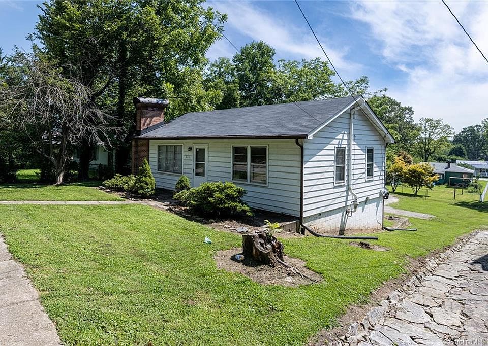 824 Willow Rd, Hendersonville, NC 28739 Zillow