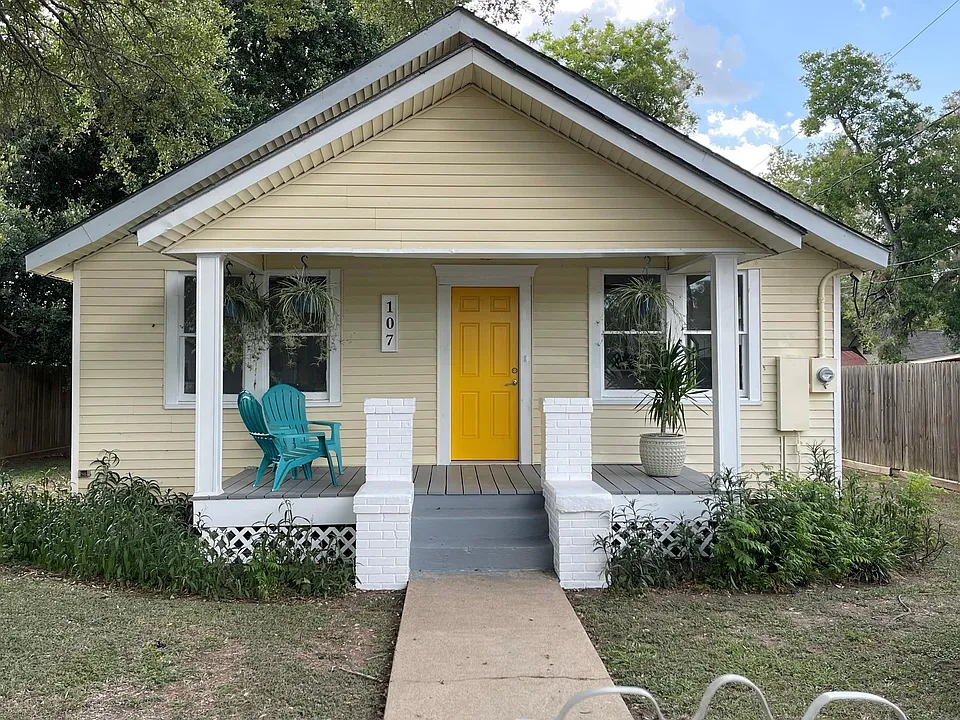107 Sinclair St