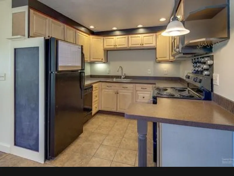 1901 NE Wichita Way — Photo 11
