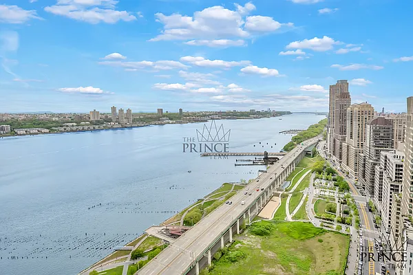 Rented by Compass | media 26