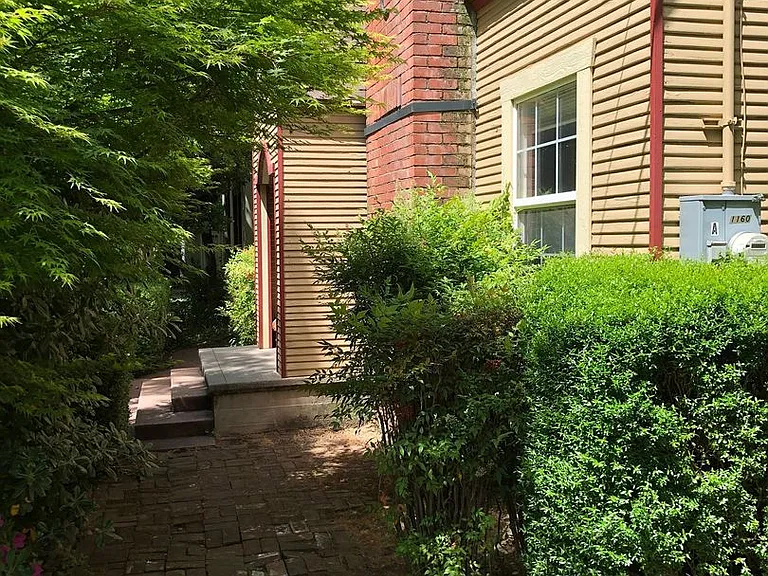 1160 Palm Ave — Photo 13