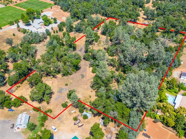 4850 Persistence Ln, Redding, CA 96002