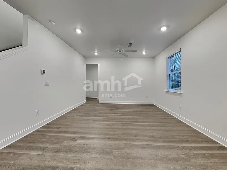 1568 Aquamarine Dr — Photo 7