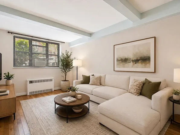6735 Yellowstone Blvd APT 1J, Flushing, NY 11375