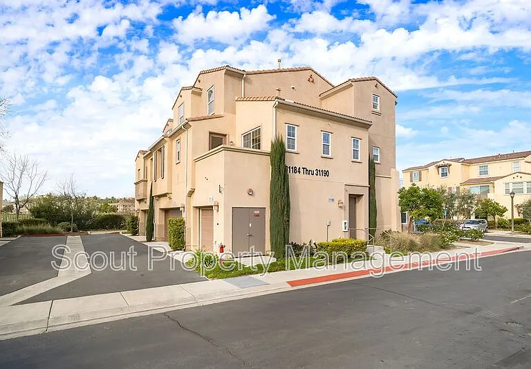 31190 Strawberry Tree Ln — Photo 2