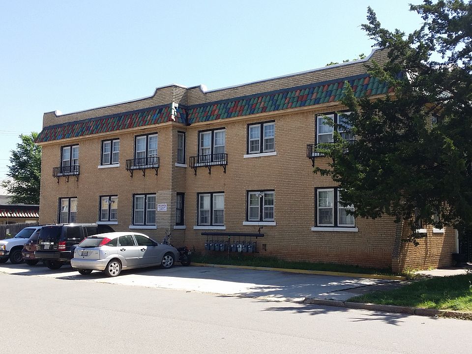 1st image of 225 Nw 24th Street #8