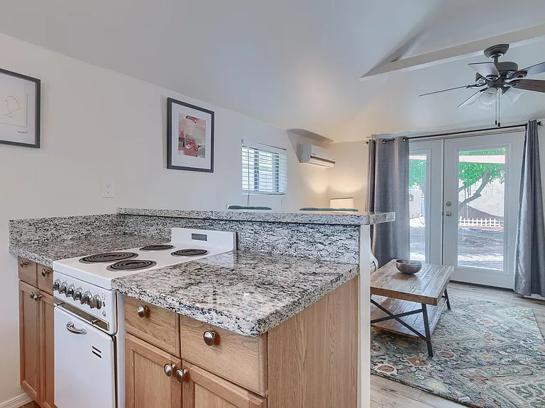 2-2626 E Hedrick Dr #2 — Photo 14