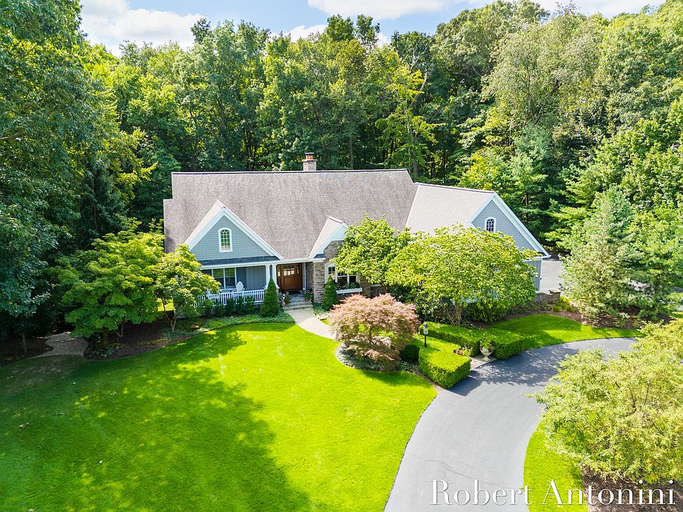 1st image of 3890 Foxglove Ct NE