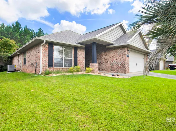 609 Iberville Dr, Foley, AL 36535