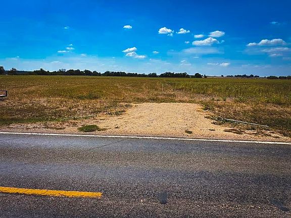 2nd image of County Road 3061 Hwy