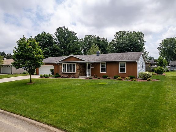 2nd image of 3336 Canterbury Ln
