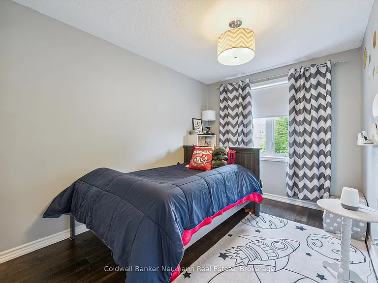165 Terraview Cres #2 — Photo 18