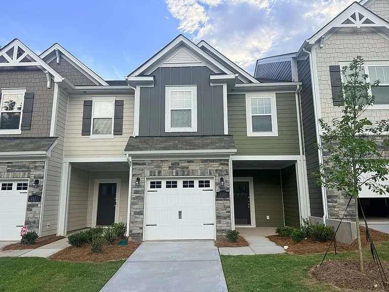 3139 Lilac Grove Dr — Photo 1