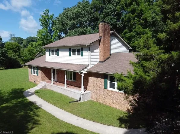 298 Haven Hill Ln, Thomasville, NC 27360