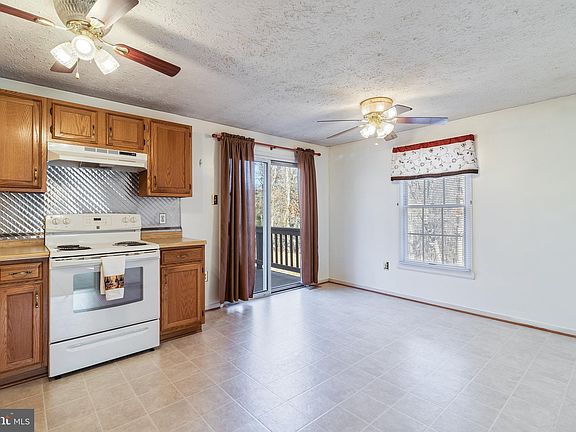 5th image of 40100 Greenmount Ln