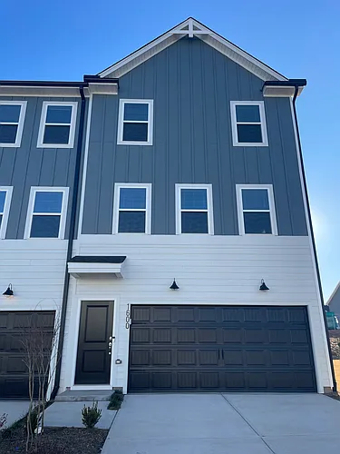 1600 Tamarisk Ln Photo 1