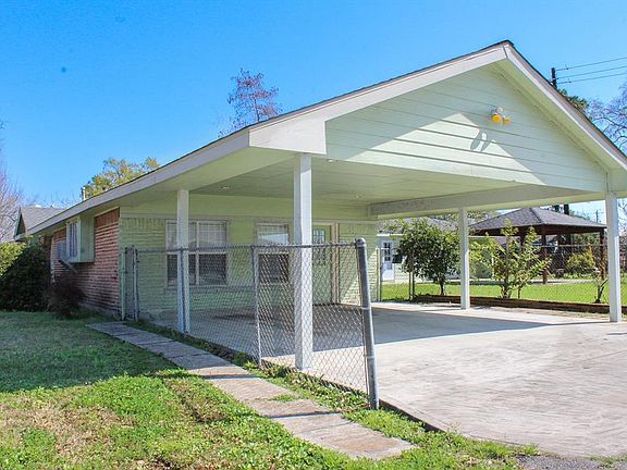 4th image of 13802 Hollypark Dr