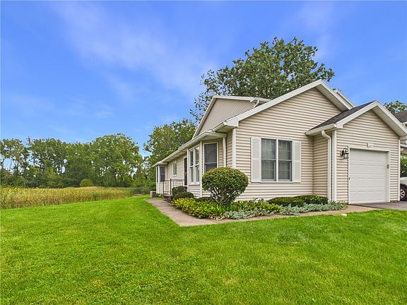2nd image of 601 Strand Pond Cir