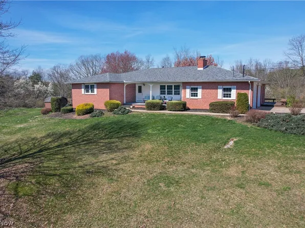5666 Stillwell Rd, Davisville, WV 26142