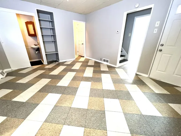 1124 4th Ave, Beaver Falls, PA