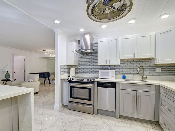 5th image of 111 Piedmont C