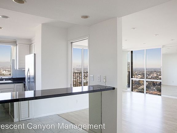 4th image of 2170 Century Park E APT 1501