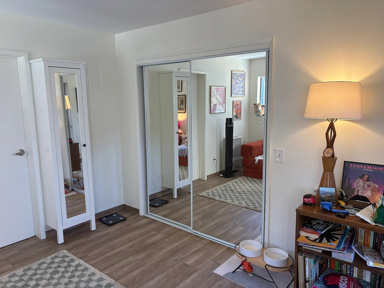 577 Park Dr — Photo 3